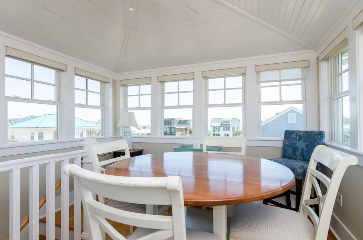 Beach Living By Bryant Real Estate Райтсвил Бийч Екстериор снимка